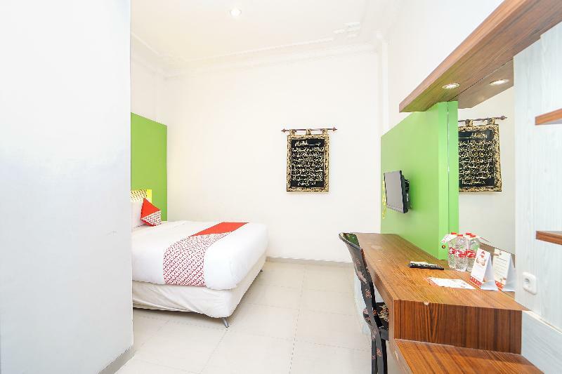 Oyo 231 Hotel Andita Syariah Surabaya Dış mekan fotoğraf