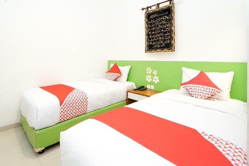 Oyo 231 Hotel Andita Syariah Surabaya Dış mekan fotoğraf