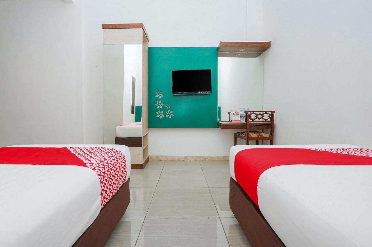 Oyo 231 Hotel Andita Syariah Surabaya Dış mekan fotoğraf