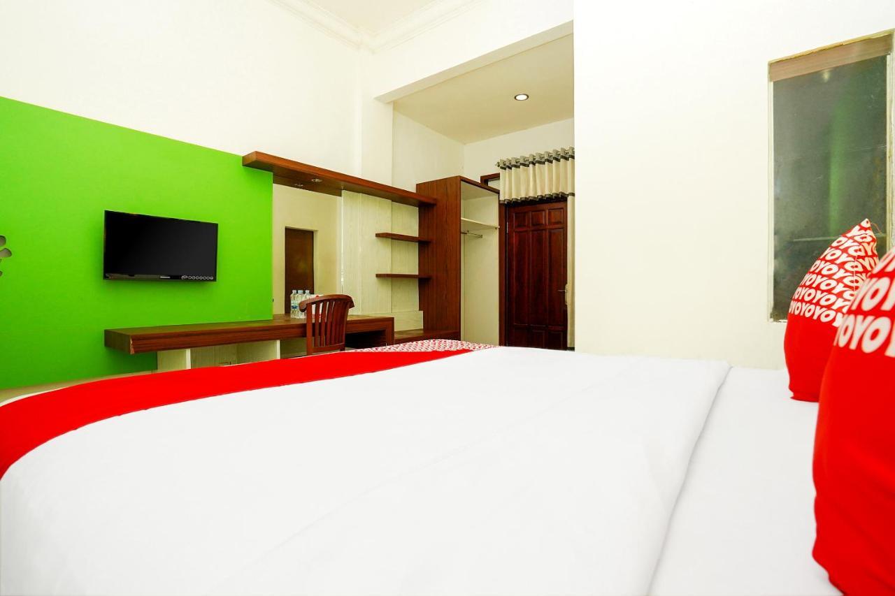 Oyo 231 Hotel Andita Syariah Surabaya Dış mekan fotoğraf