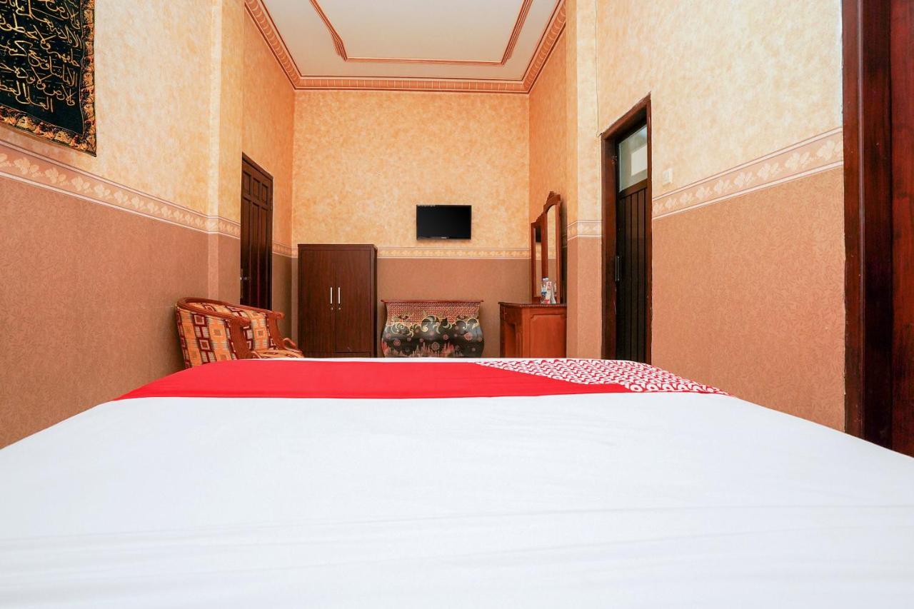 Oyo 231 Hotel Andita Syariah Surabaya Dış mekan fotoğraf